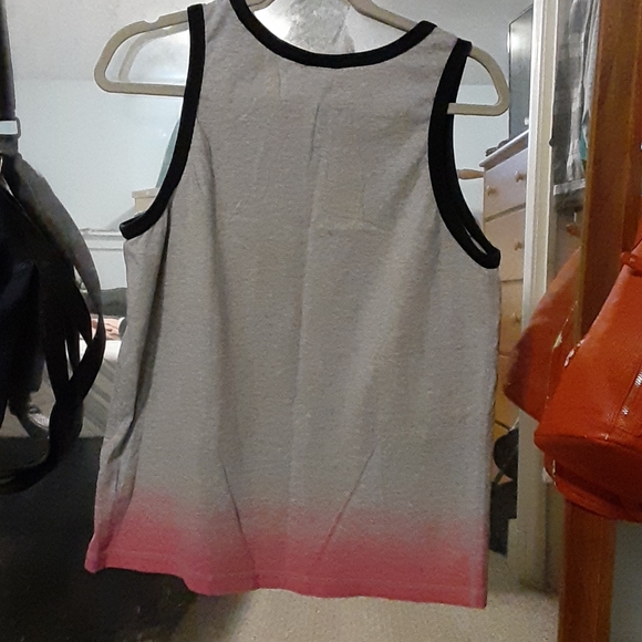 Nike tank top - Picture 3 of 3